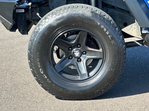 Used 2010 Jeep Wrangler Unlimited Sport w/ Trailer Tow Group AWD/4WD image 24