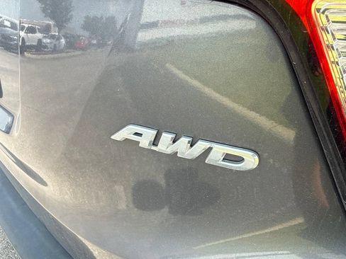 Used 2019 Honda HR-V EX image 4