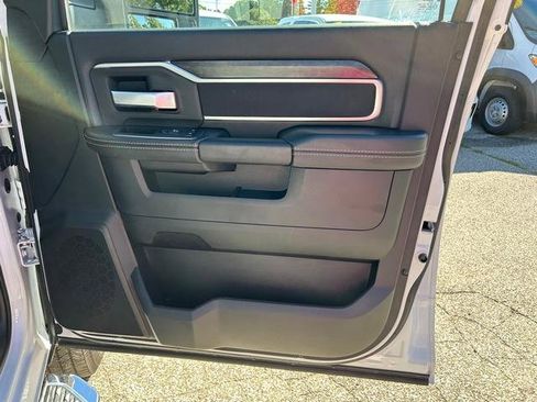 Used 2024 RAM 2500 Big Horn w/ Bed Utility Group image 30