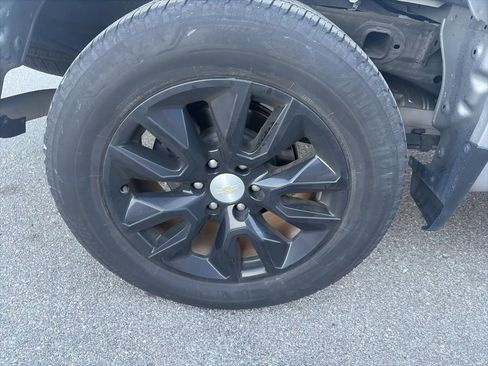 Used 2022 Chevrolet Silverado 1500 Custom w/ Safety Confidence Package image 11