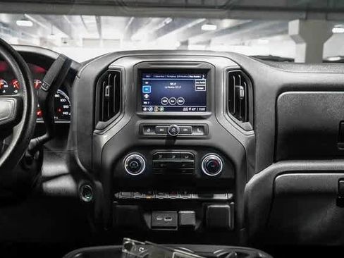 Used 2023 Chevrolet Silverado 1500 Custom image 9