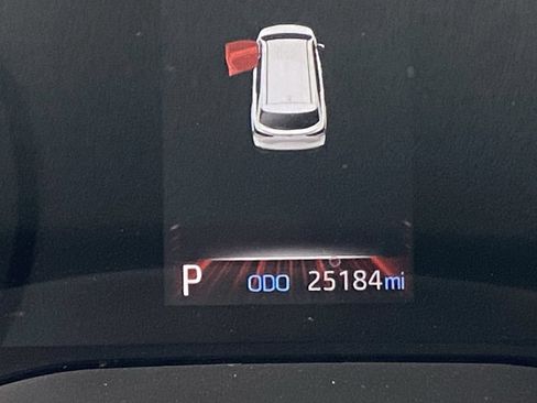 Certified 2023 Toyota Sienna XLE FWD image 37