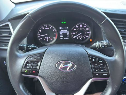 Used 2017 Hyundai Tucson SE Plus AWD/4WD image 18