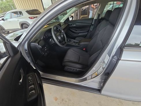 Used 2025 Honda Accord SE image 4