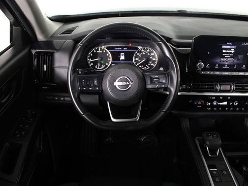 Certified 2025 Nissan Pathfinder SV AWD/4WD image 7