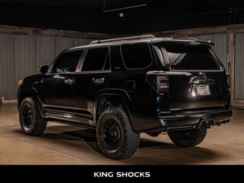 Used 2023 Toyota 4Runner Limited AWD/4WD image 6