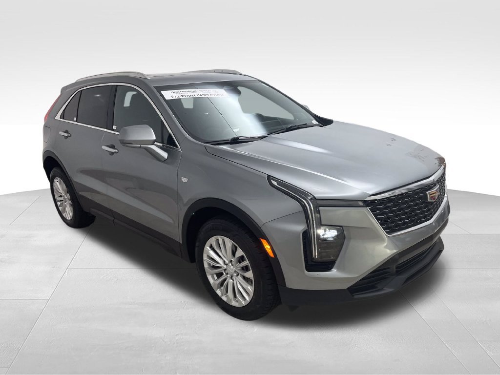 Used 2024 Cadillac XT4 Luxury w/ Cold Weather Package AWD/4WD image 8