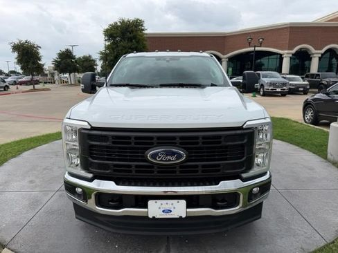 Used 2025 Ford F350 XL AWD/4WD image 2