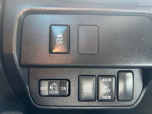 Used 2023 Toyota Tacoma TRD Off-Road AWD/4WD image 21