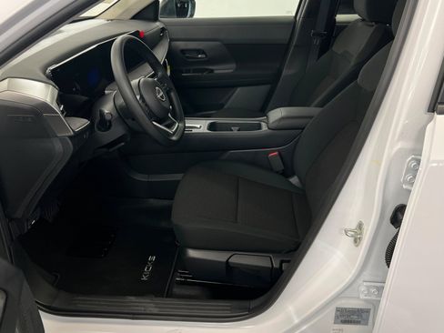 New 2026 Nissan Kicks S FWD image 17