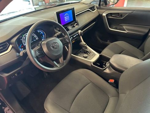 Certified 2024 Toyota RAV4 LE AWD/4WD image 11