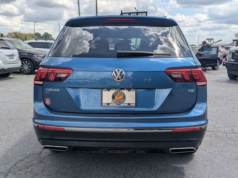Used 2018 Volkswagen Tiguan SE w/ Panoramic Sunroof Package image 6