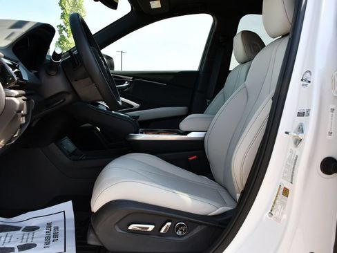 New 2026 Acura RDX SH-AWD image 12