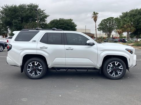 New 2026 Toyota 4Runner TRD Sport Premium RWD image 4