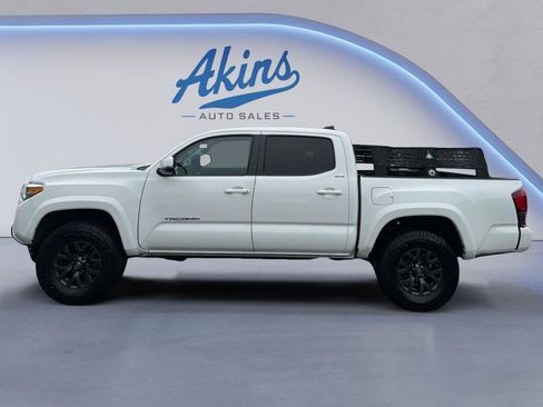 Used 2021 Toyota Tacoma SR5 w/ Technology Package AWD/4WD image 5
