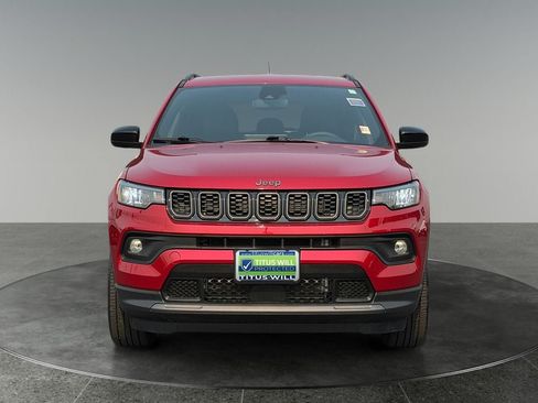 Used 2025 Jeep Compass Latitude w/ Altitude Special Edition AWD/4WD image 2