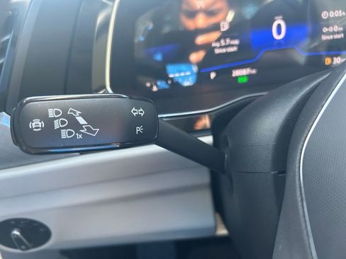 Used 2023 Volkswagen Jetta SE image 18