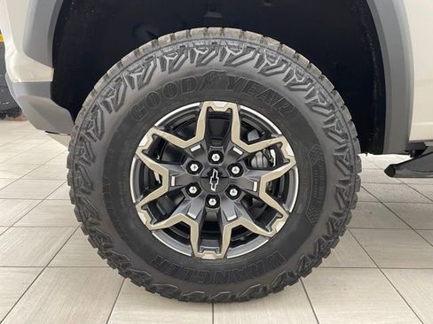 New 2026 Chevrolet Colorado ZR2 AWD/4WD image 10