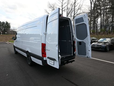 Used 2026 Mercedes-Benz Sprinter 2500 image 30