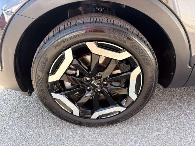 Used 2025 Kia Telluride S FWD image 13