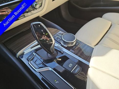 Used 2019 BMW 530i w/ Convenience Package image 24