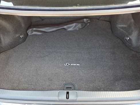 Used 2016 Lexus ES 350 w/ Luxury Package w/Wood Trim FWD image 17