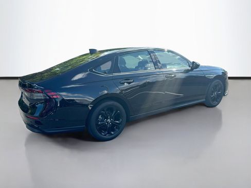 Used 2025 Honda Accord SE image 7