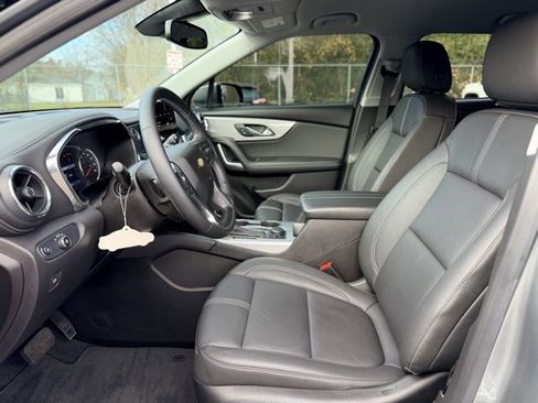 Used 2025 Chevrolet Blazer LT image 6