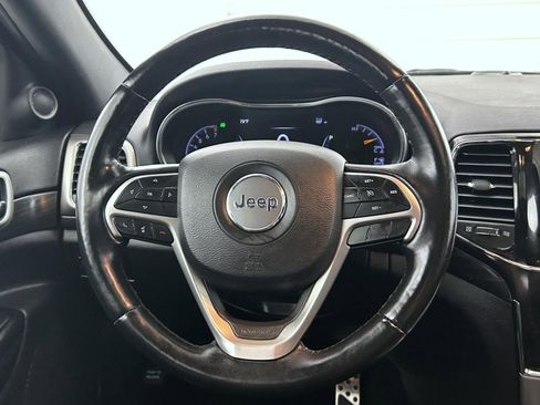 Used 2021 Jeep Grand Cherokee Laredo X image 11