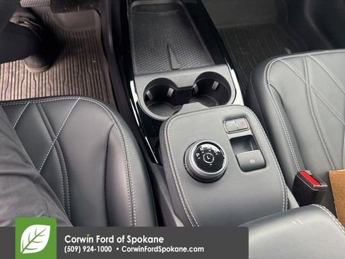 Used 2023 Ford Mustang Mach-E Select image 13