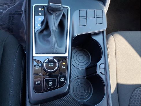 Used 2025 Kia Sportage LX FWD image 23