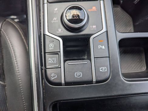 Used 2025 Kia Sorento S w/ Panoramic Sunroof Package AWD/4WD image 18
