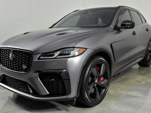 Used 2023 Jaguar F-PACE SVR AWD/4WD image 6