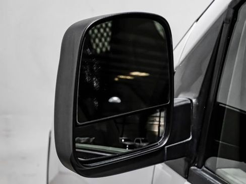 Used 2009 Chevrolet Express 1500 image 40