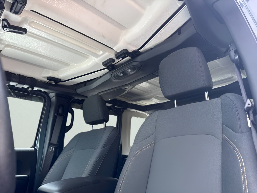 Used 2024 Jeep Wrangler Unlimited Sport AWD/4WD image 13