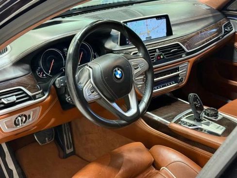 Used 2018 BMW 750i xDrive AWD/4WD image 15