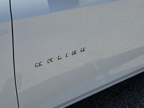 Used 2025 Chevrolet Malibu LT FWD image 11