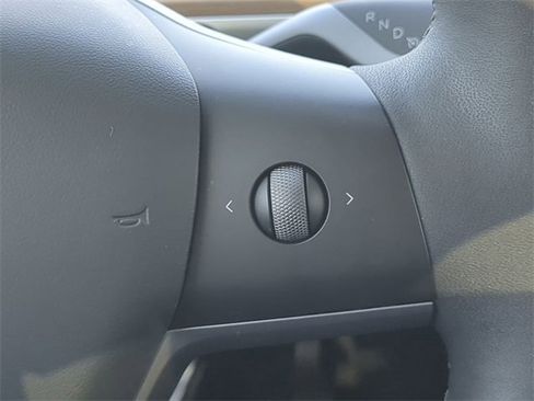 Used 2024 Tesla Model Y Long Range image 26