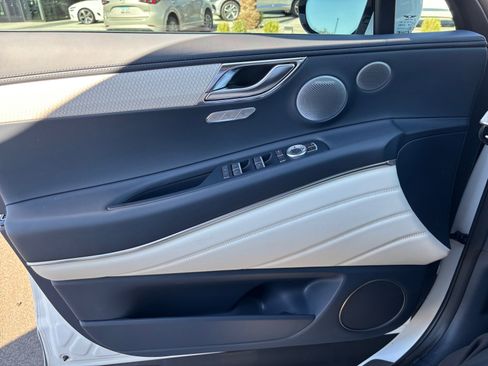 Used 2026 Genesis GV80 3.5T Prestige image 13