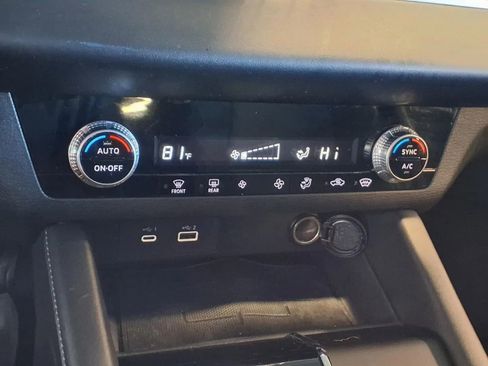 Used 2022 Mitsubishi Outlander ES AWD/4WD image 17