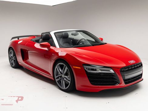 Used 2015 Audi R8 V10 AWD/4WD image 1