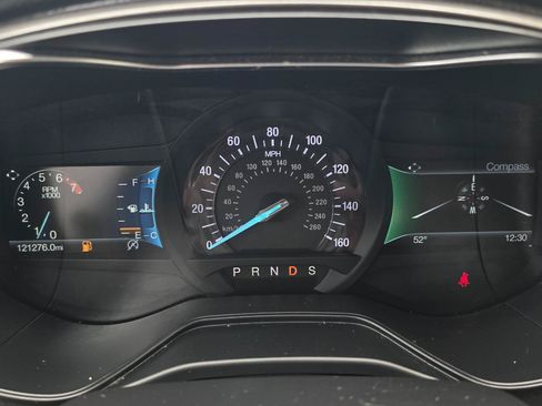 Used 2019 Ford Fusion SE FWD image 23