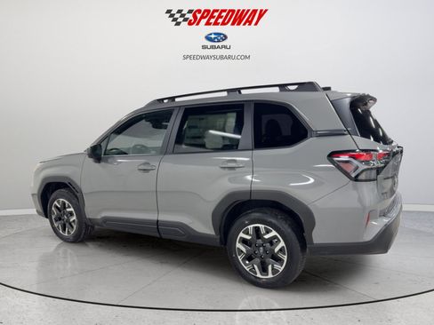 Used 2026 Subaru Forester Premium AWD/4WD image 8