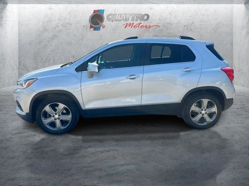 Used 2020 Chevrolet Trax Premier AWD/4WD image 2