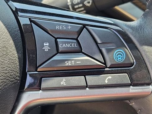 Used 2023 Nissan Altima 2.5 SL FWD image 34