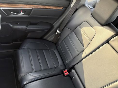 Used 2018 Honda CR-V Touring image 12