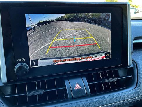 Used 2024 Toyota RAV4 LE image 20