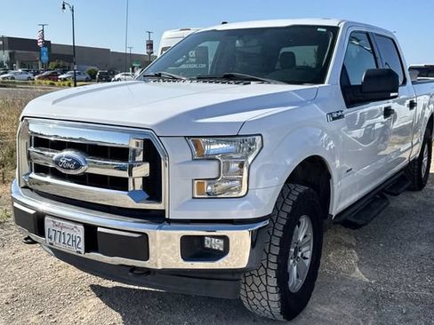 Used 2017 Ford F150 XLT w/ Equipment Group 301A Mid AWD/4WD image 8