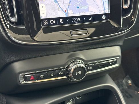 Certified 2023 Volvo C40 P8 Recharge Ultimate image 20