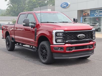 New 2026 Ford F250 Lariat w/ Black Appearance Package